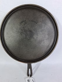 Griswold Small Block Logo Cast Iron No. 9 Handled Griddle Skillet