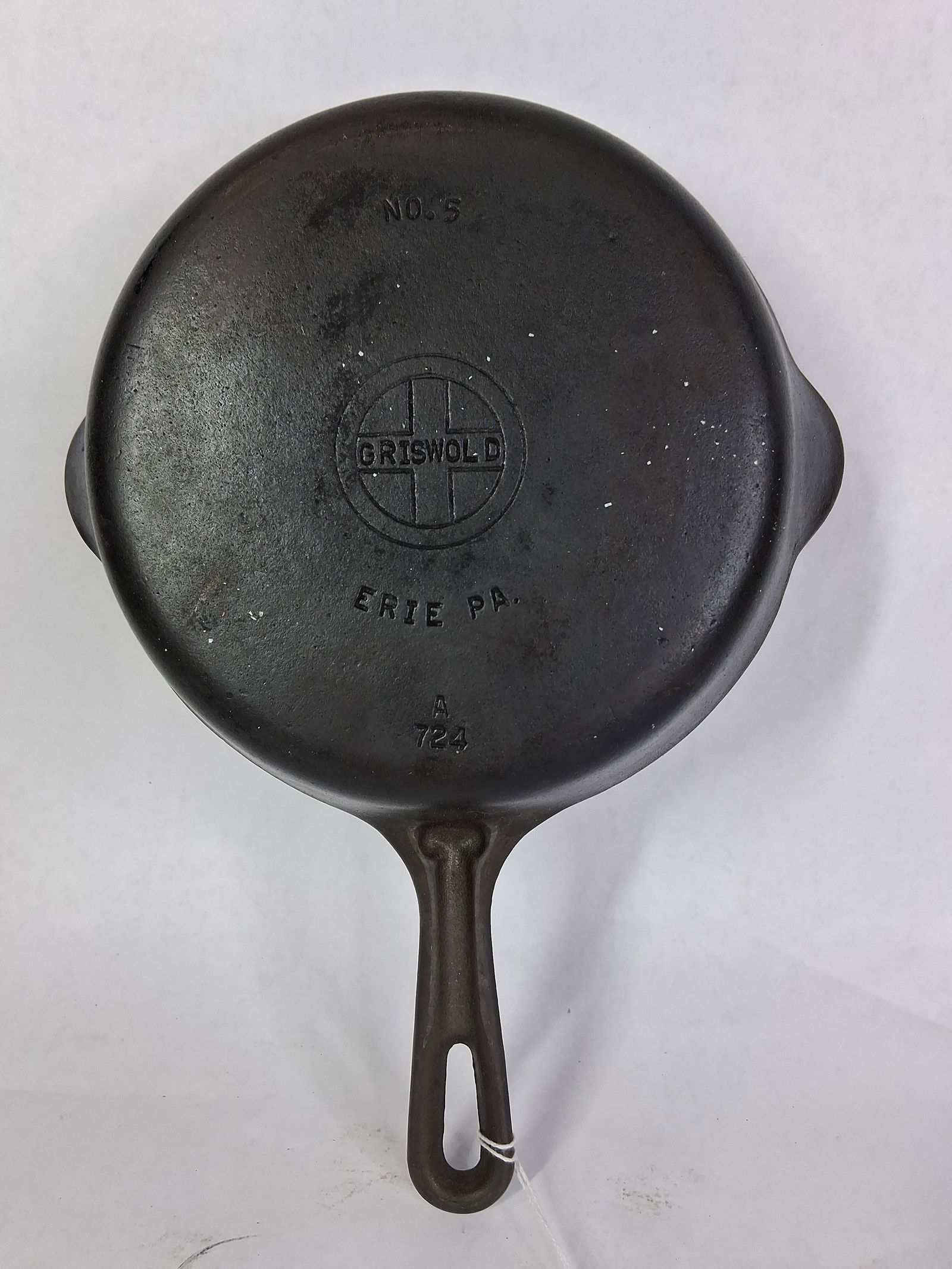 Griswold Small Block Logo Cast Iron No. 5 Skillet (1 of 5)