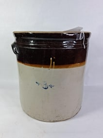 Two Tone 6 Gallon Crock