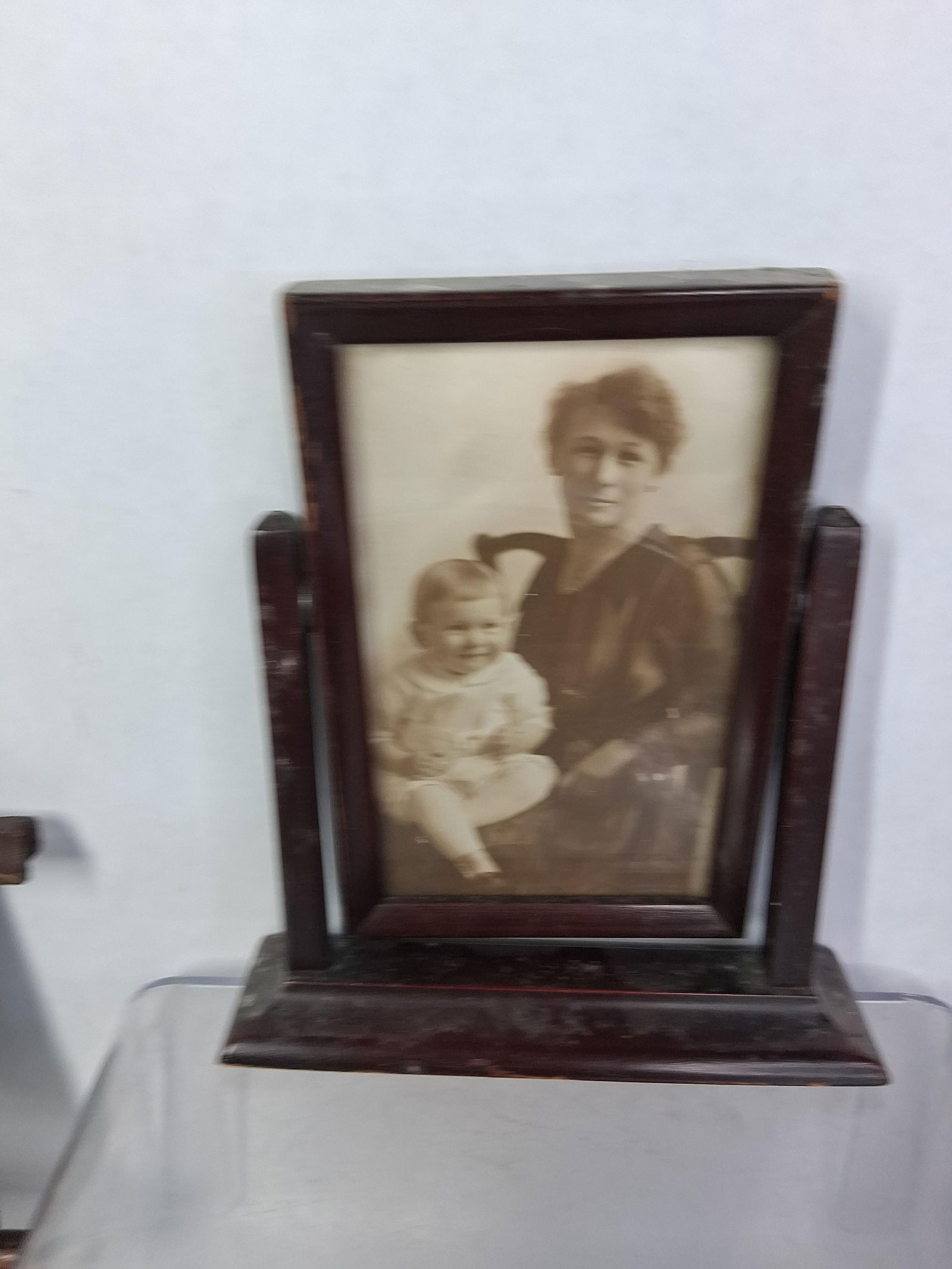 Black Americana PC, Frames, Binoculars, Korean Inlaid Celadon Lidded Incense Box C. Goryeo Dynasty: Great collectible lot of various items inc. 7 lots 