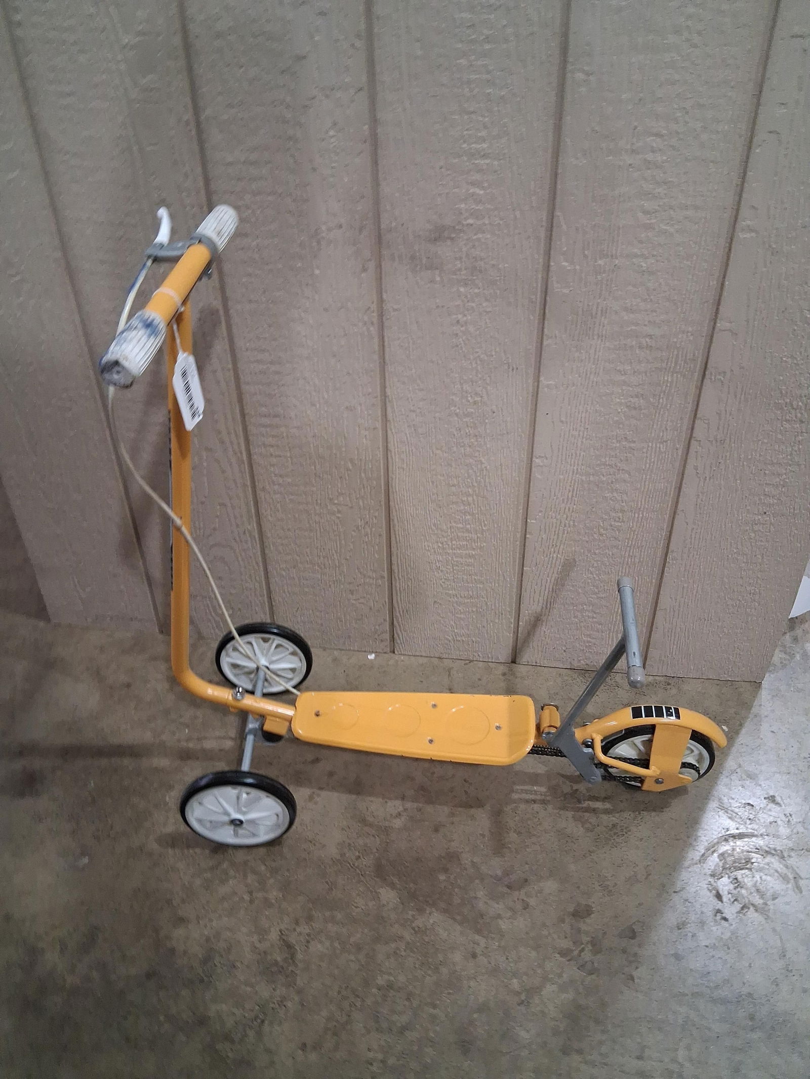 Honda Yellow Kick N Go Scooter (1 of 8)