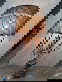 Impressive Crystal & Cherub Face Parlor Lamp