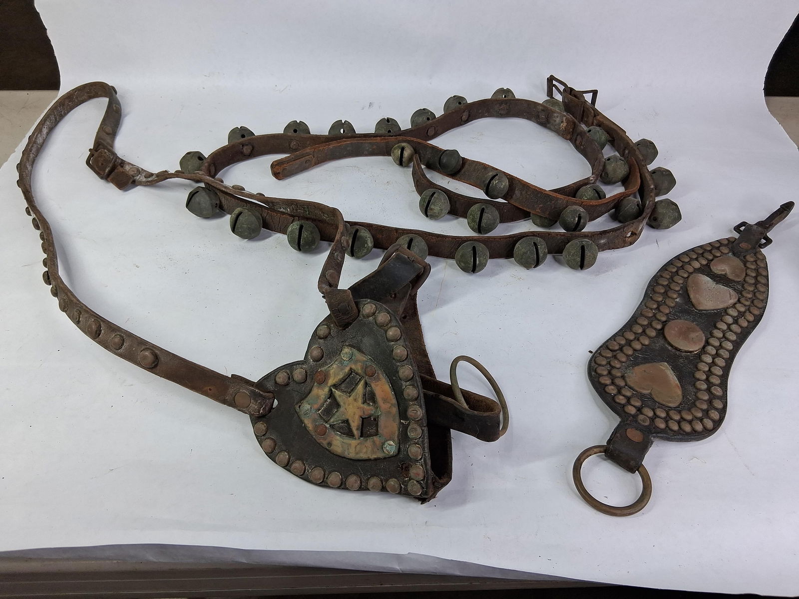 Leather & Brass Parade Bridle and Sleigh Bells (1 of 6)