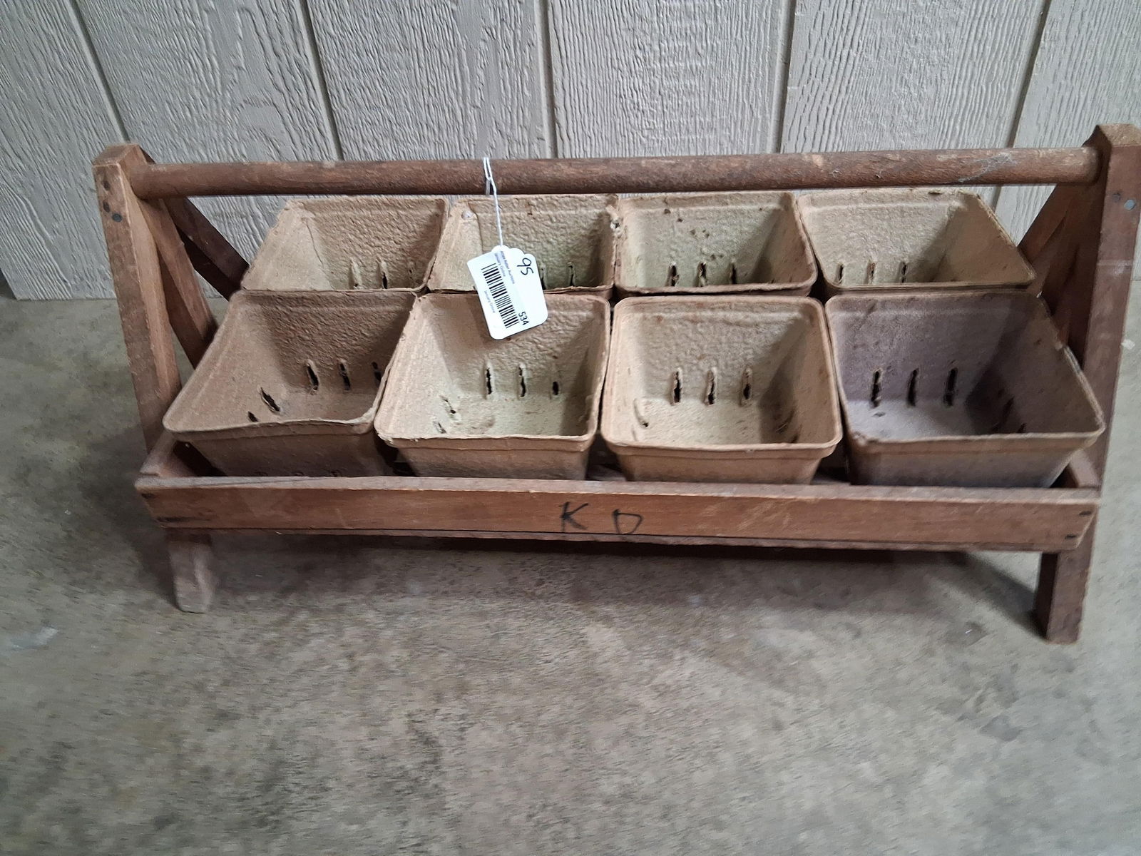 8 Count Berry Tray Carrier: A great design with raised legs and triangular design. 24.5 inches long