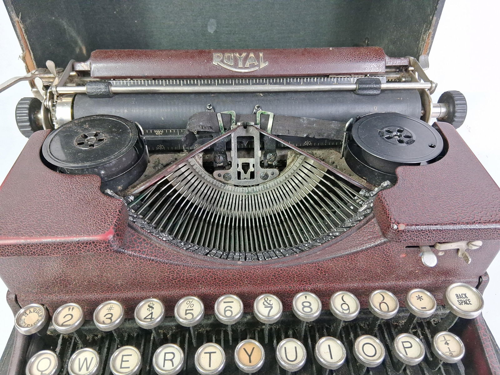 Royal Traveling Typewriter - 3