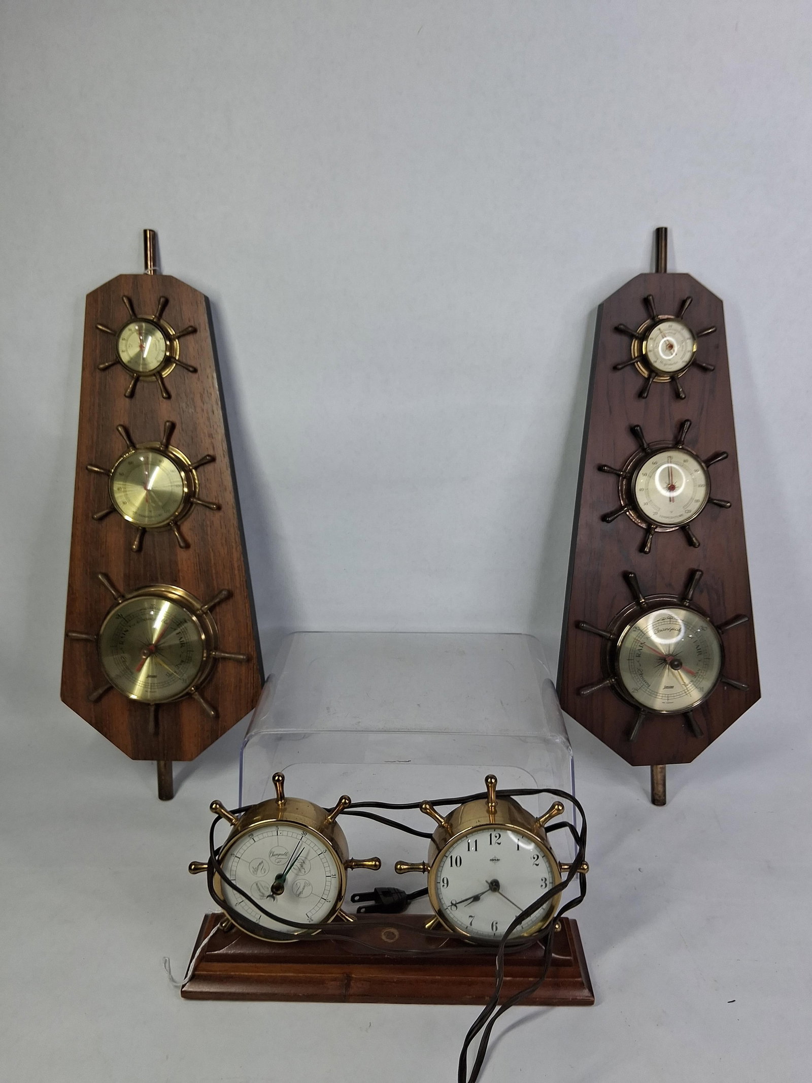 Nautical Ships Wheels Barometer Thermometers: All appear to be in working condition. 10 to 16 inches 