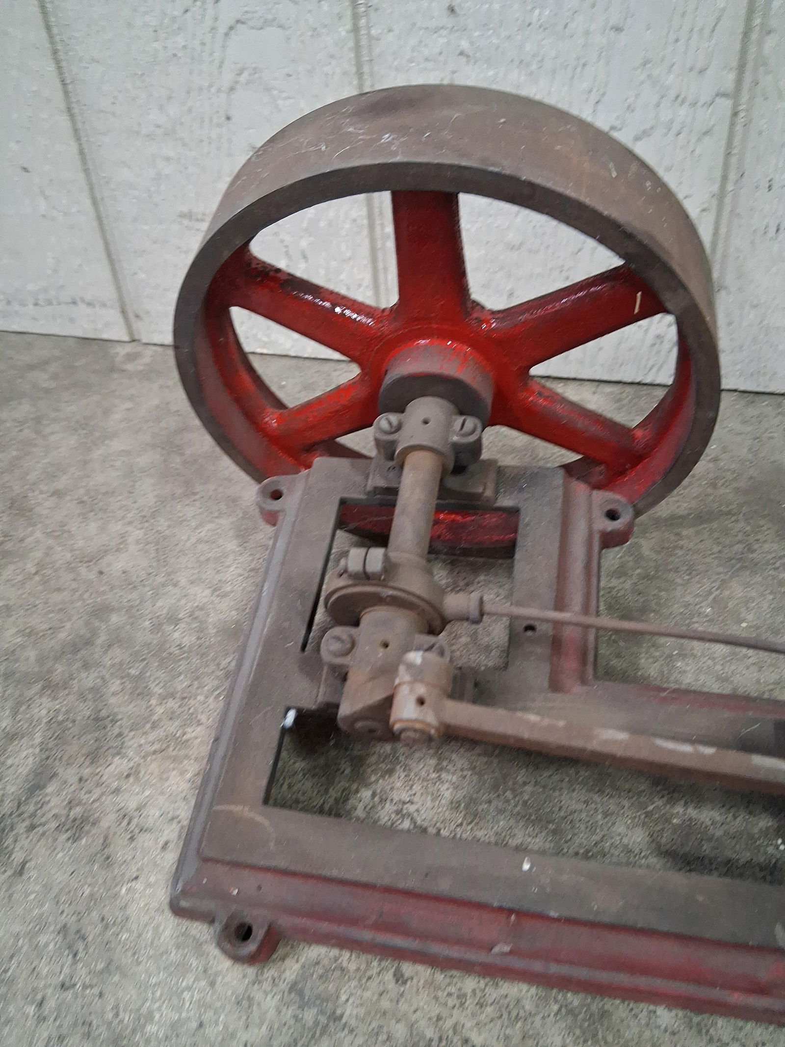 Stationary Horizontal Steam Engine Model - 4