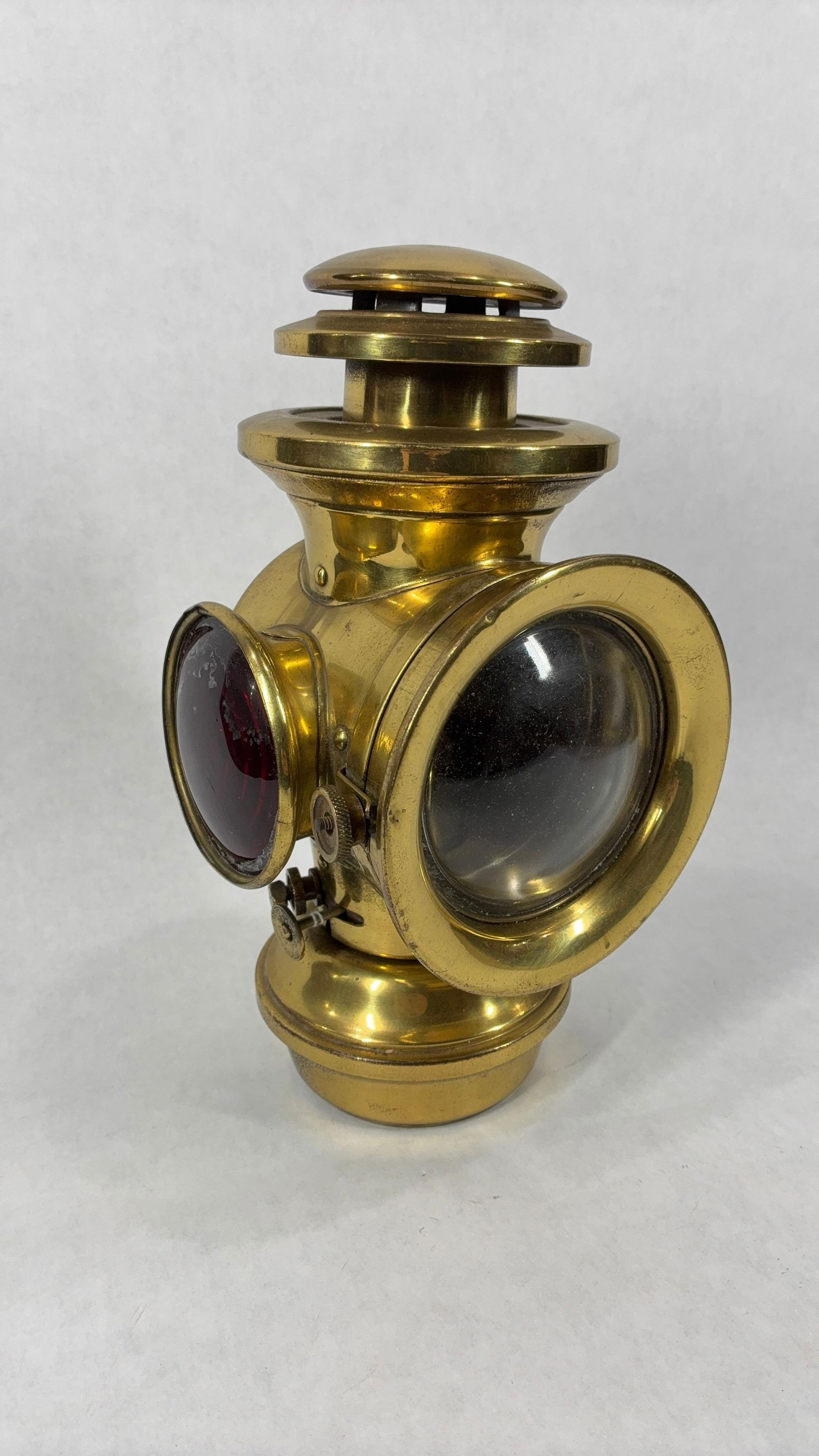 Knickerbocker Brass Goods Co. Brass Oil Tail Lamp (1 of 7)