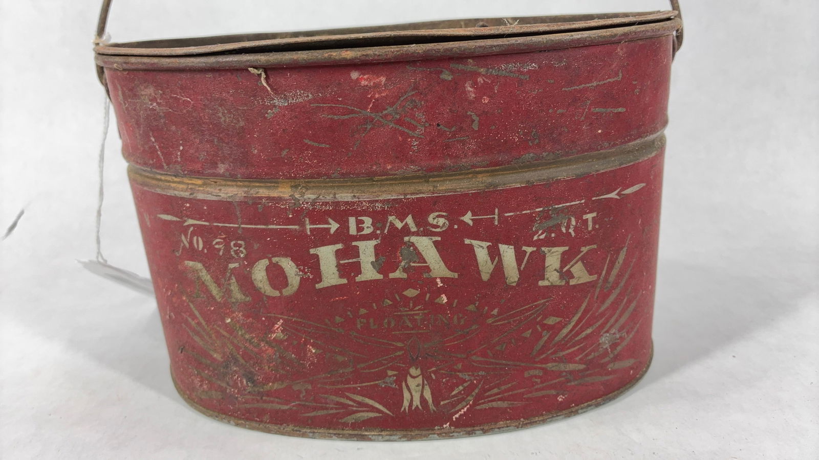 Early BMS Mohawk No. 98 Floating Minnow Pail with Bale Handle (1 of 7)