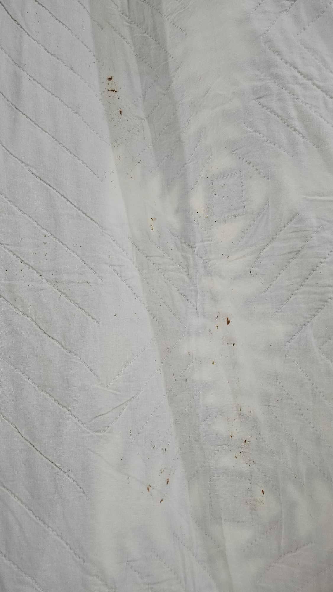 Hand Stitched Pineapple Pattern Quilt - 8