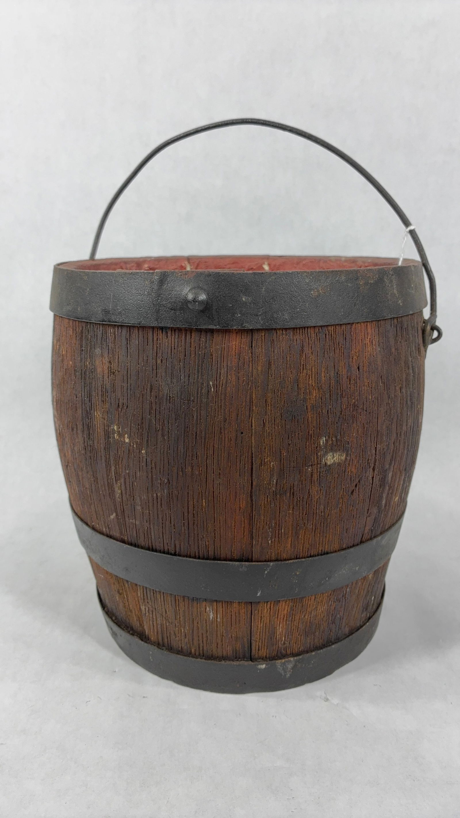 Primitive Wood Paint Pail/Keg w/ Bale Handle (1 of 6)