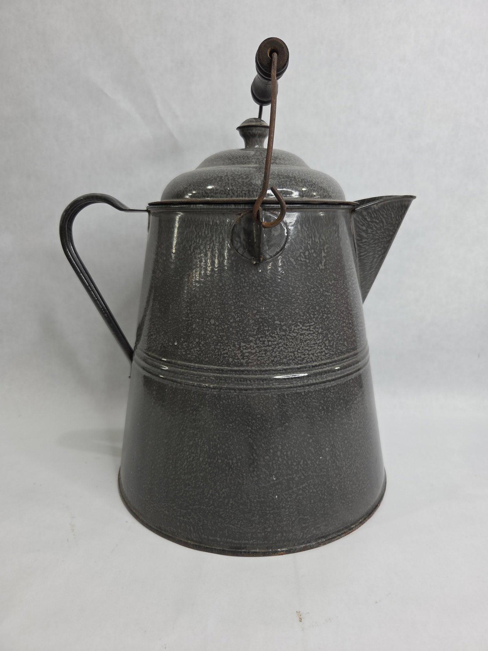 Early Gray Enamel Ware Lidded and Handled Coffee Kettle (1 of 8)