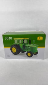 Ertl John Deere 5020 Diesel WF HD Tractor w/ Cab Two Cylinder Club Limited Edition