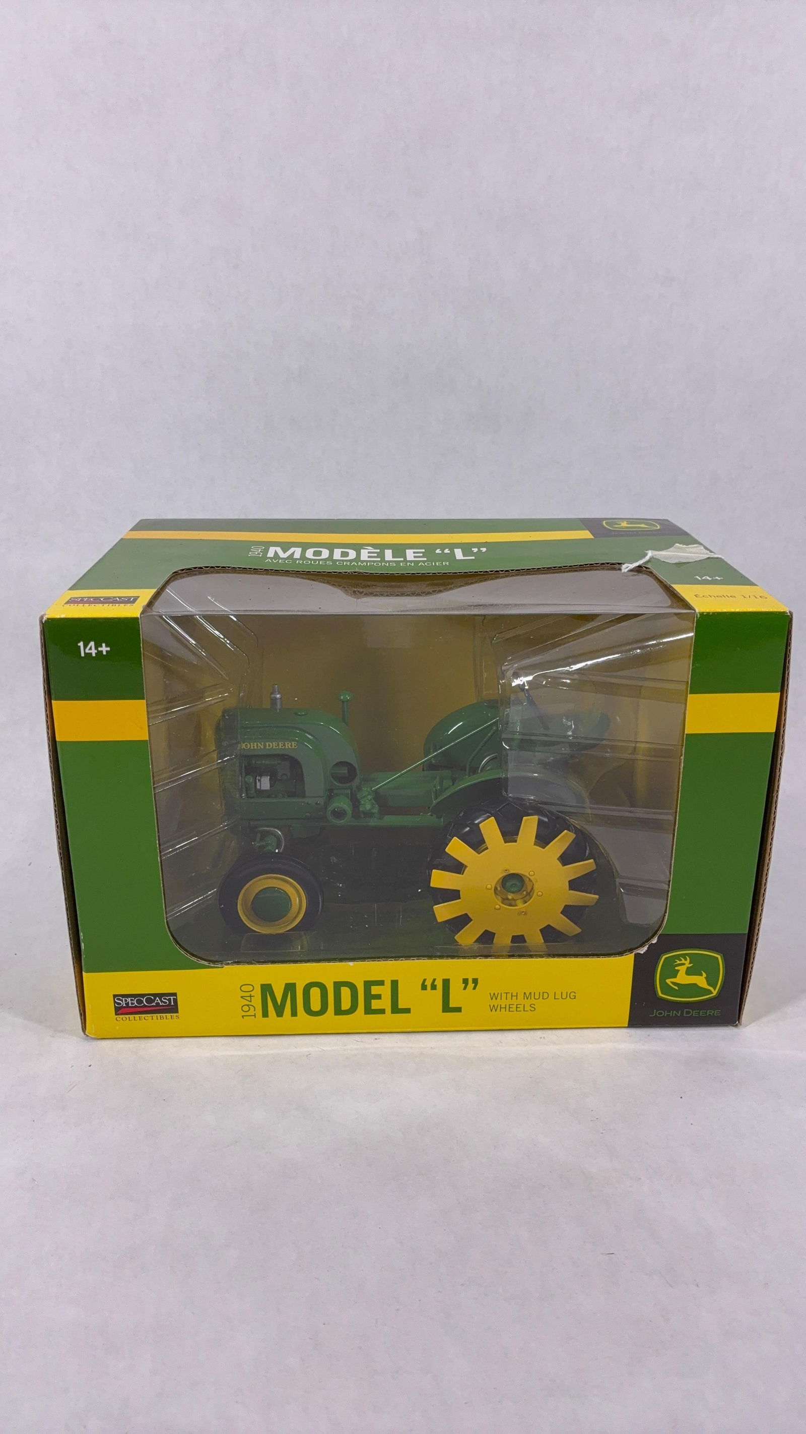 Spec Cast John Deere 1940 Model L w/ Mud Lug Wheels (1 of 7)