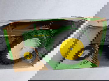 Ertl John Deere WF Model R Diesel Tractor