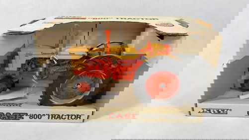 Ertl Csae NF 800 Case-O-Matic Tractor