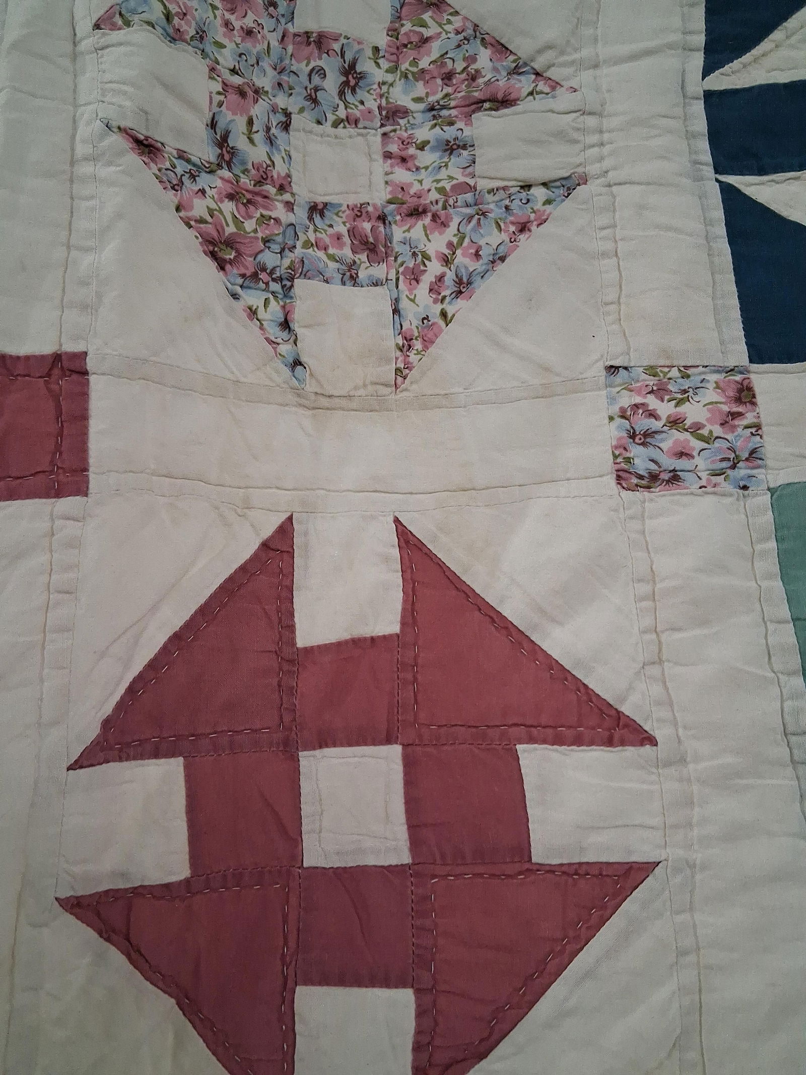 Ohio Star Floral Pattern Quilt - 4