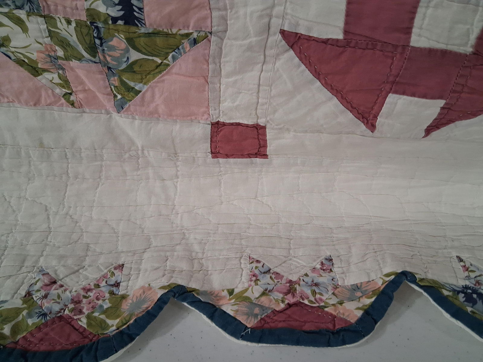 Ohio Star Floral Pattern Quilt - 6