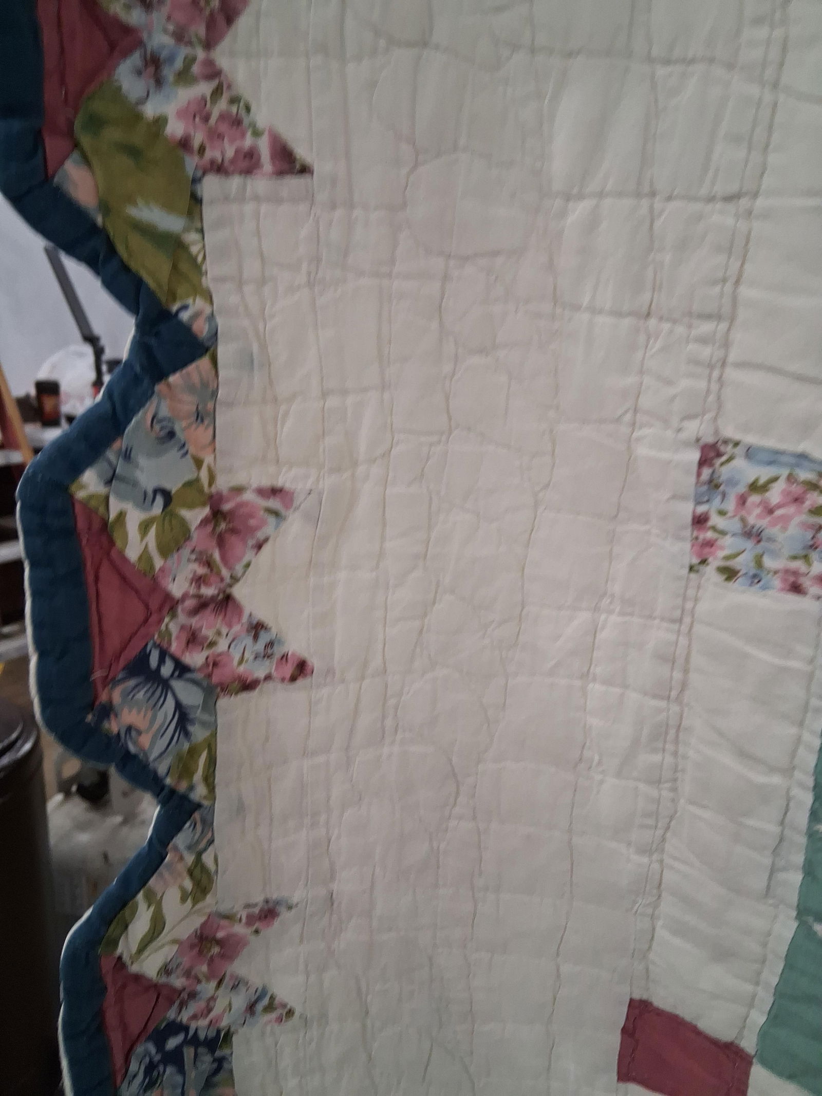 Ohio Star Floral Pattern Quilt - 9