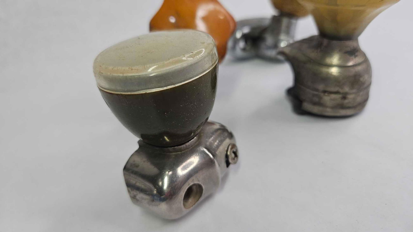 4 Enamel & Bakelite Suicide Knobs - 4