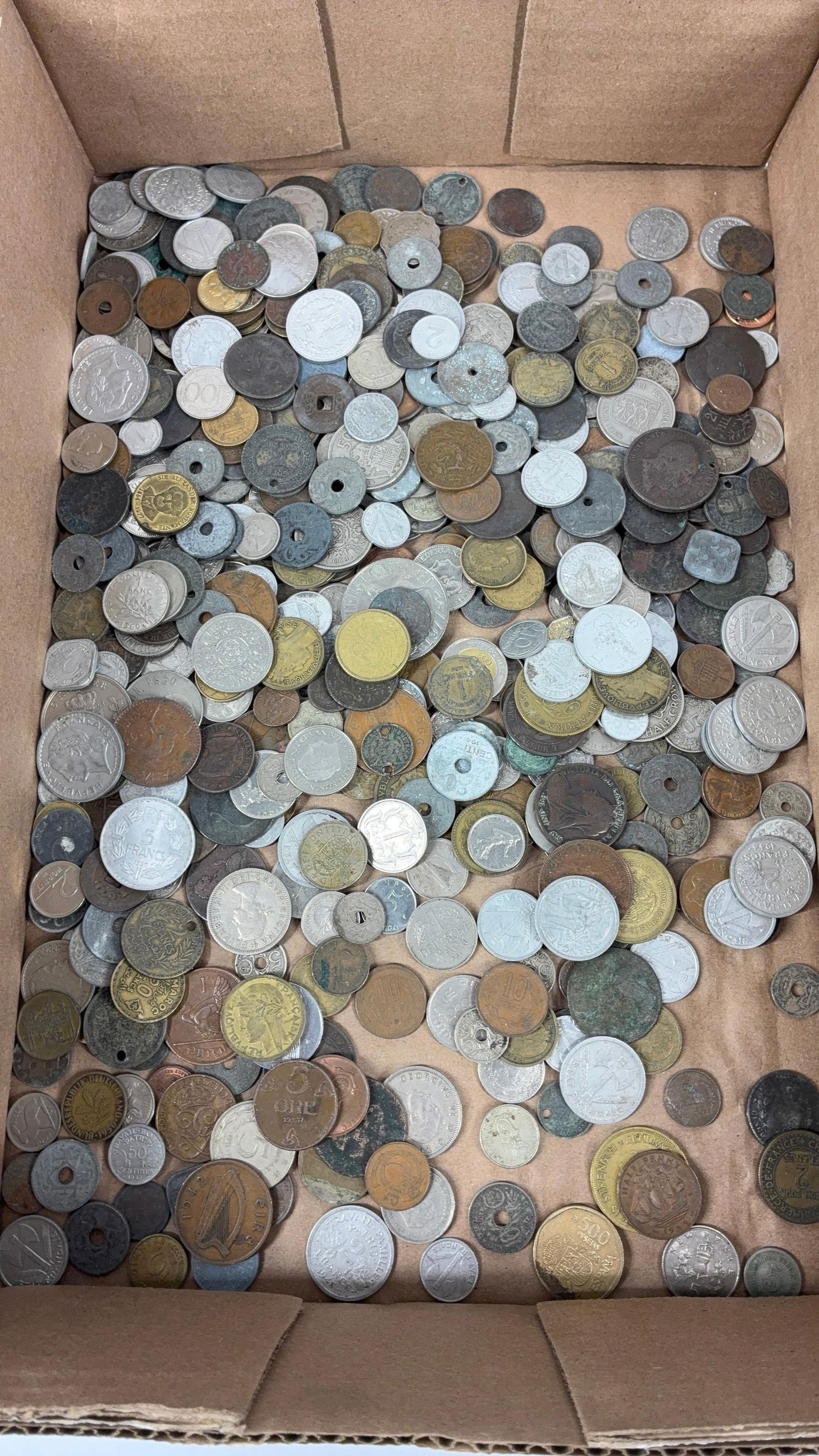Lot of 6Lb of Foreign Currency Coins, Tokens and More (1 of 7)