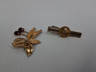 Gold Good Year Tie Clip & Ladies Gold & Garnet Pendant