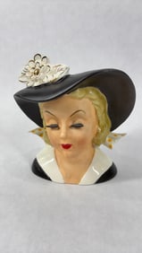Norcrest Lady in Sun Bonnet Head Vase