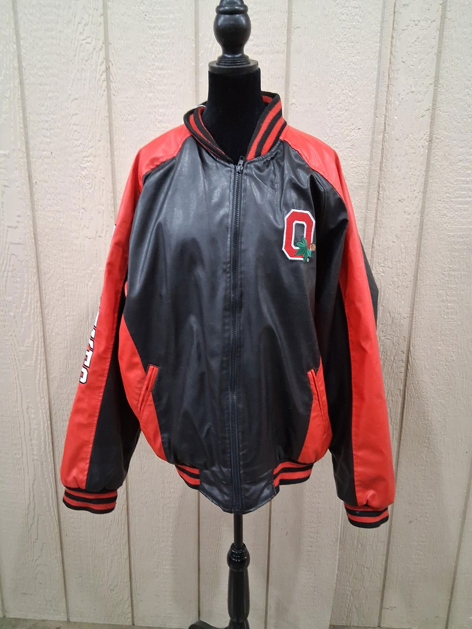 Vintage Steve and Barrys Outfitters Poly Vinyl Ohio State Mens Jacket (1 of 5)
