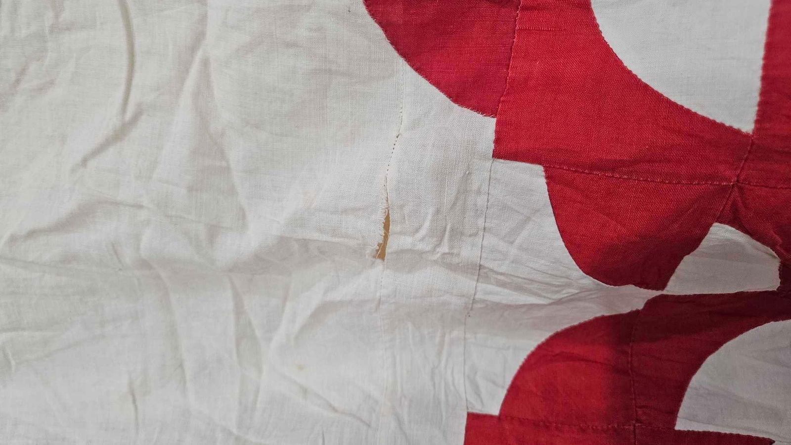 Hand Stitched Drunkards Path Quilted Back Quilt - 4