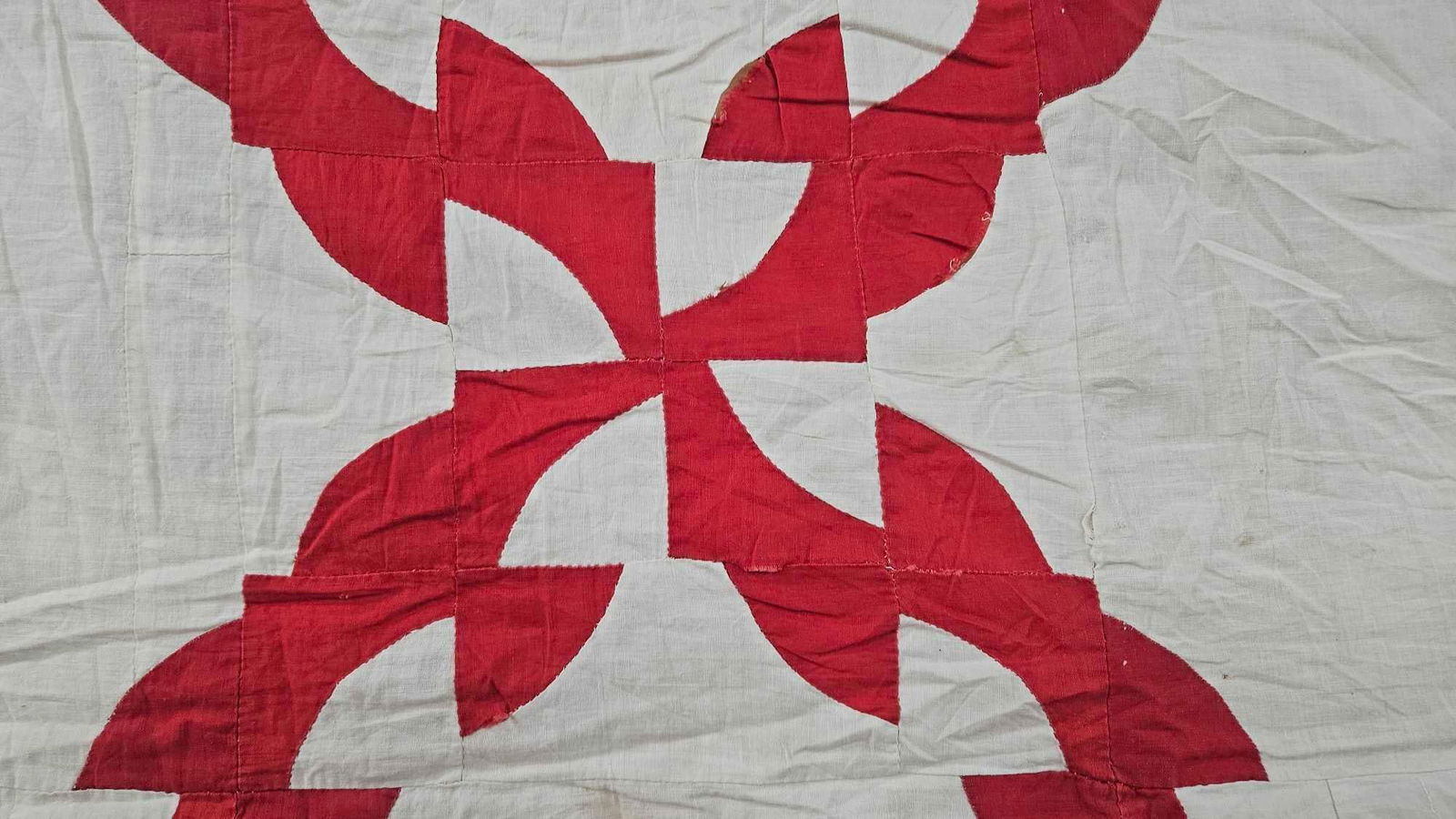 Hand Stitched Drunkards Path Quilted Back Quilt - 6