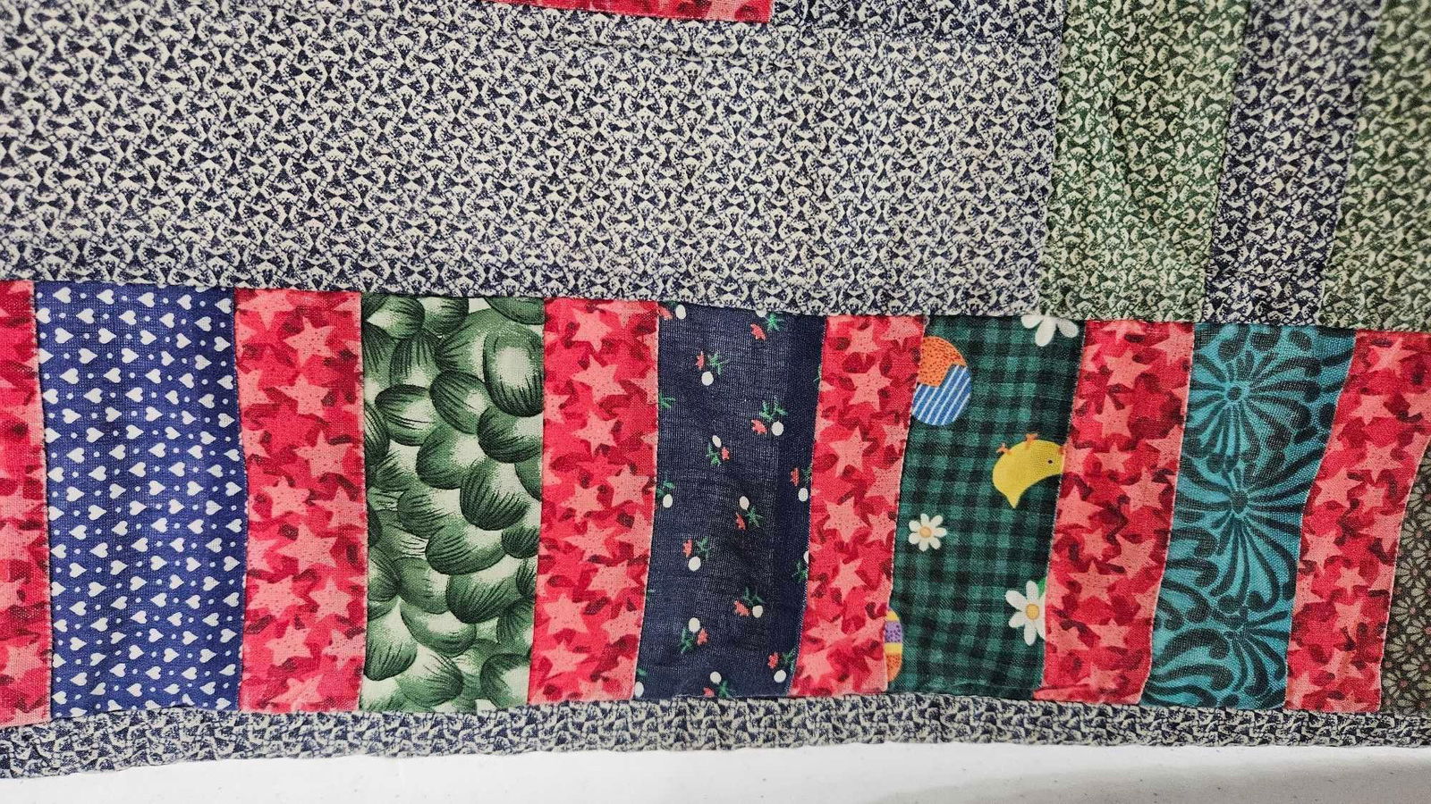 Hand Stitched Heart Square Pattern Quilt - 2