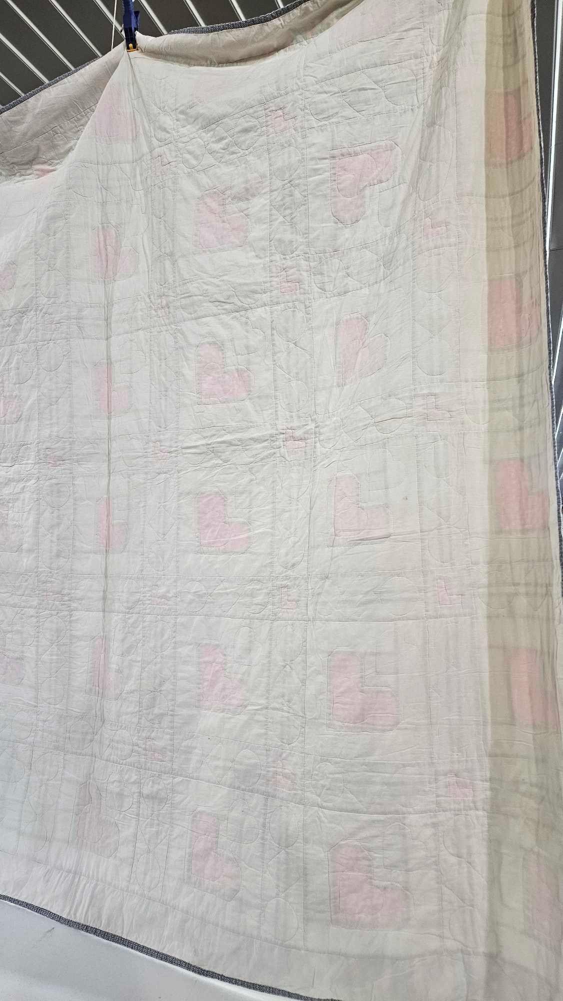 Hand Stitched Heart Square Pattern Quilt - 5