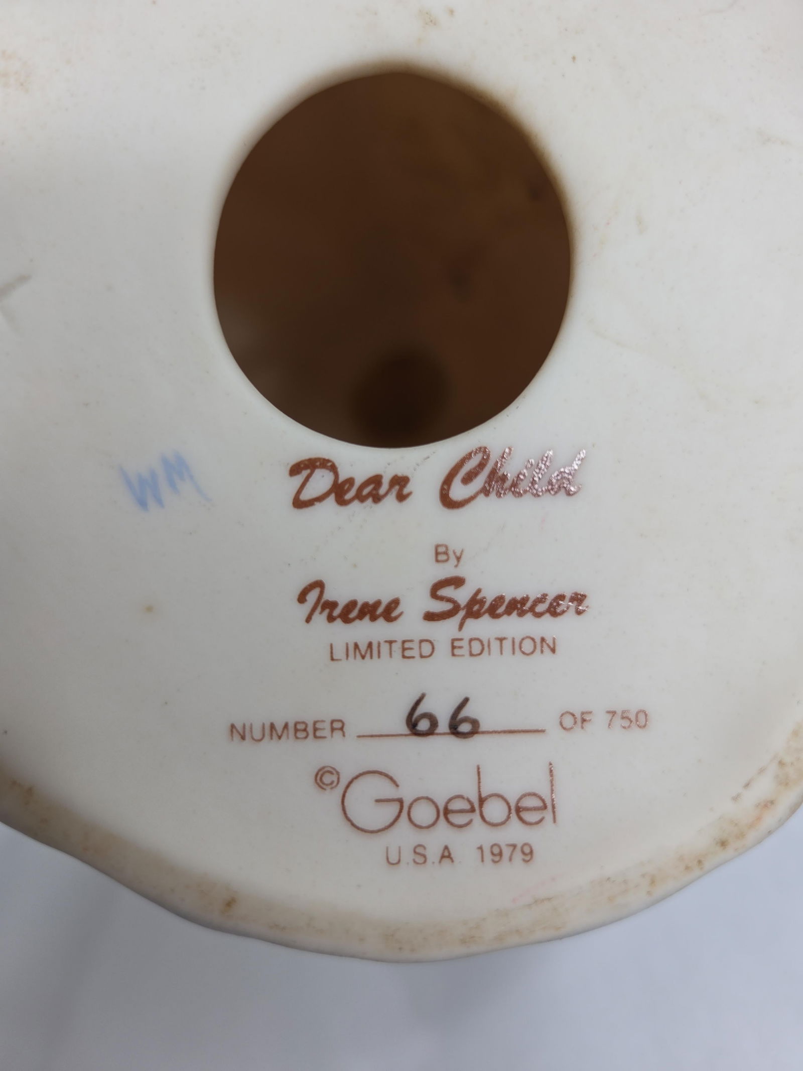 Goebel Porcelain Figural Lot Inc. 10 Various Early Hummel and More Figurines Some Signed - 4