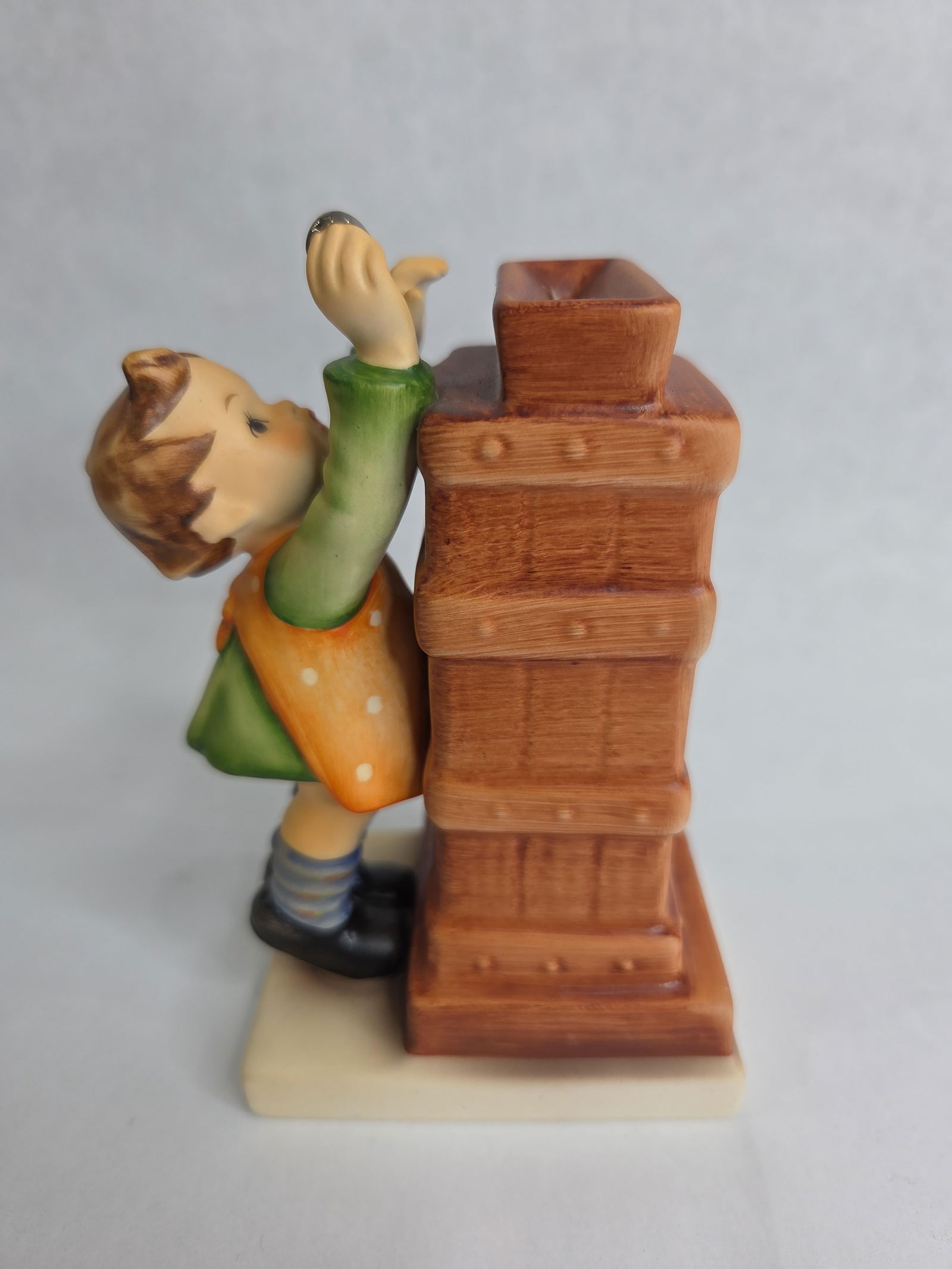 Goebel Porcelain Figural Lot Inc. 10 Various Early Hummel and More Figurines Some Signed - 6