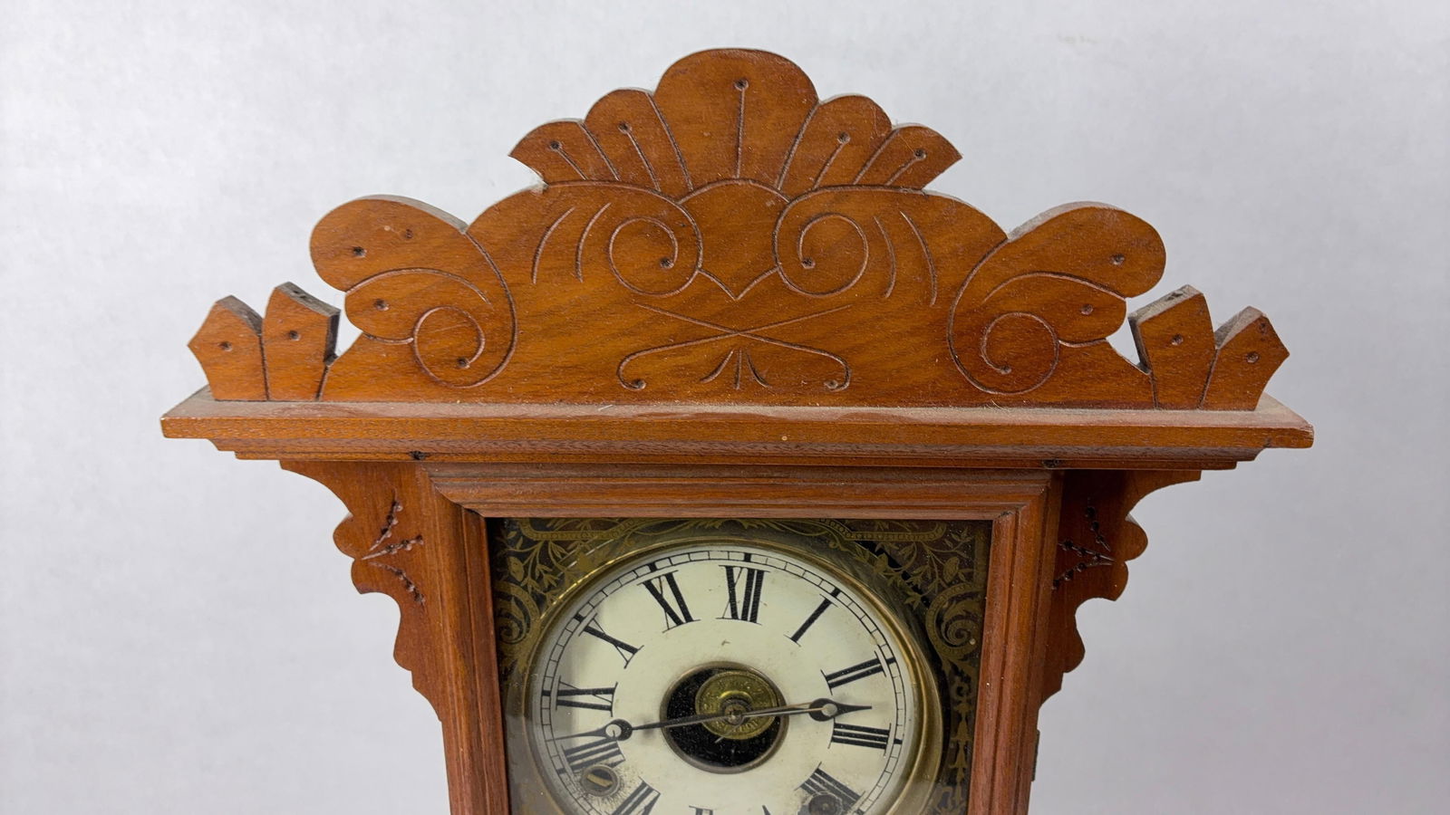 Key WInd Oak Gingerbread Mantle Clock - 3