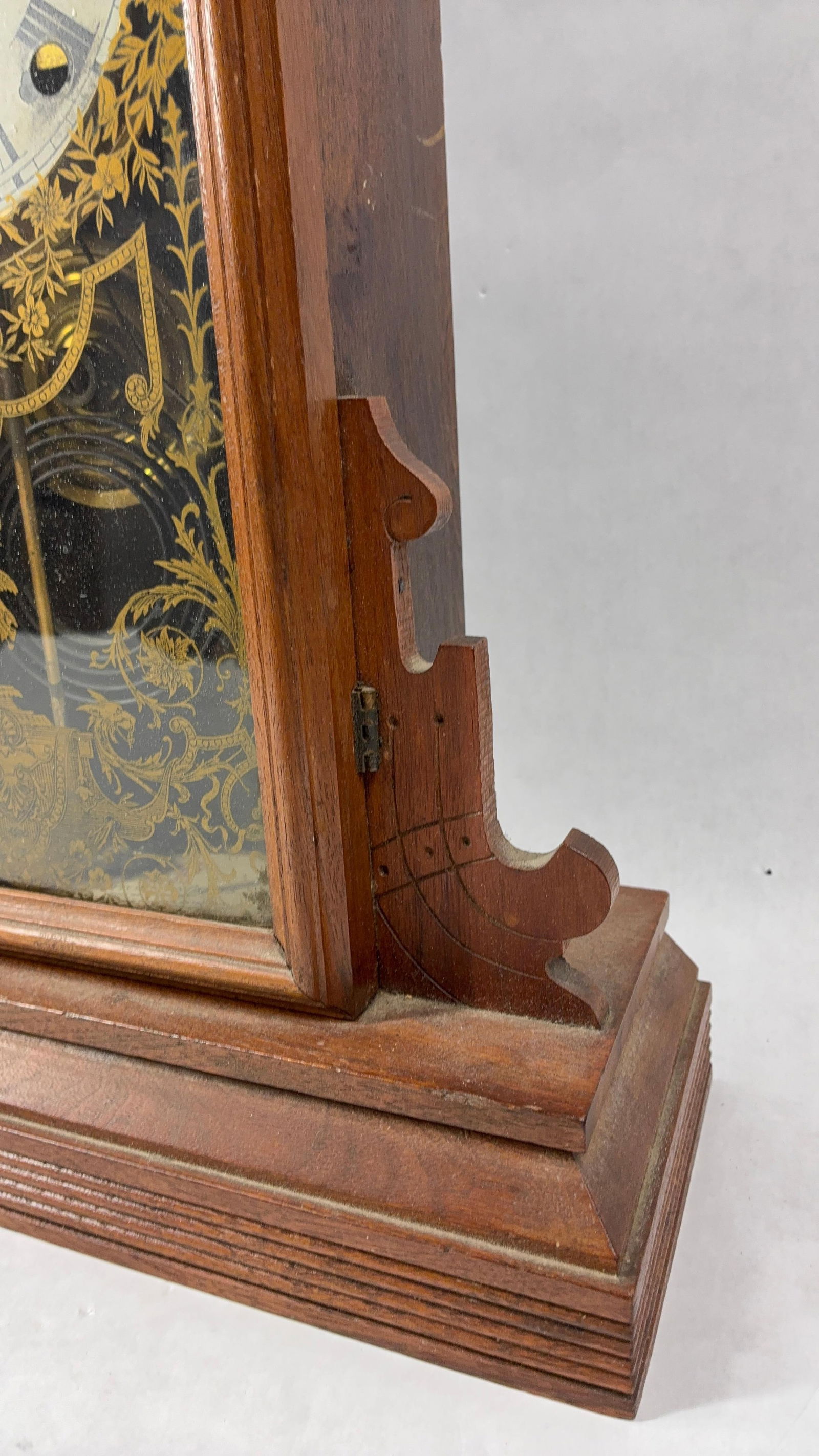 Key WInd Oak Gingerbread Mantle Clock - 4