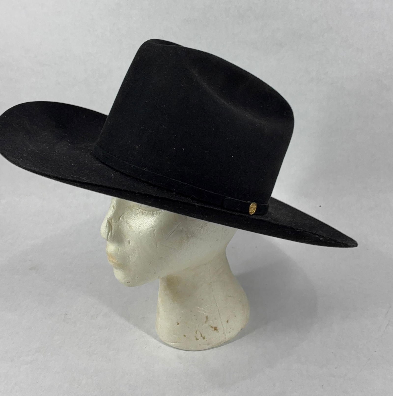 Stetson El Presidente Beaver & Cashmere Cowboy Hat: An original Stetson brand hat with storage box. Good clean condition. Size 59 7 3/8