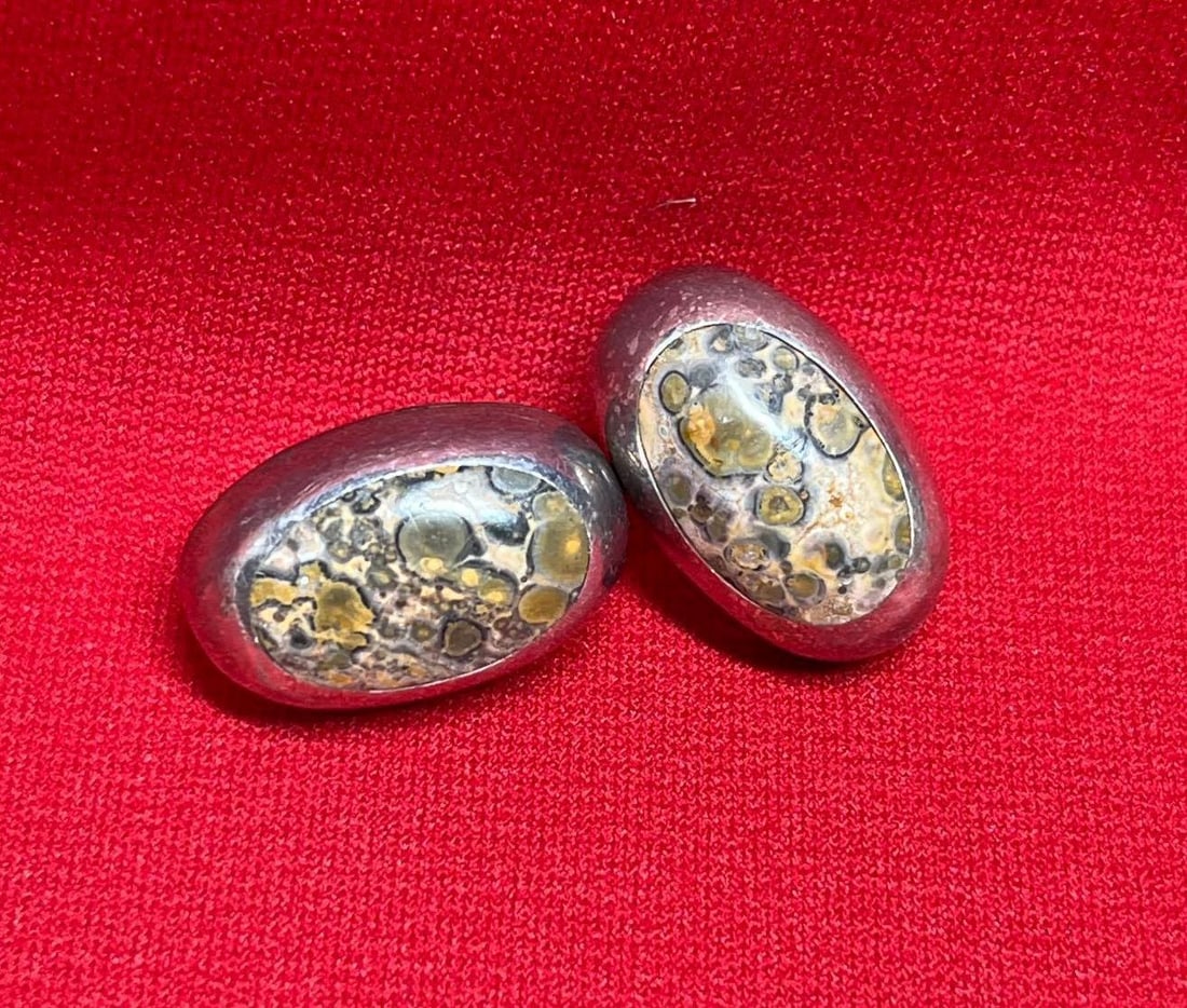 Mexican Sterling Natural Jasper Leopard Skin Earrings: 16.5 grams. Each earring features a natural speckled stone, marked Mexico.