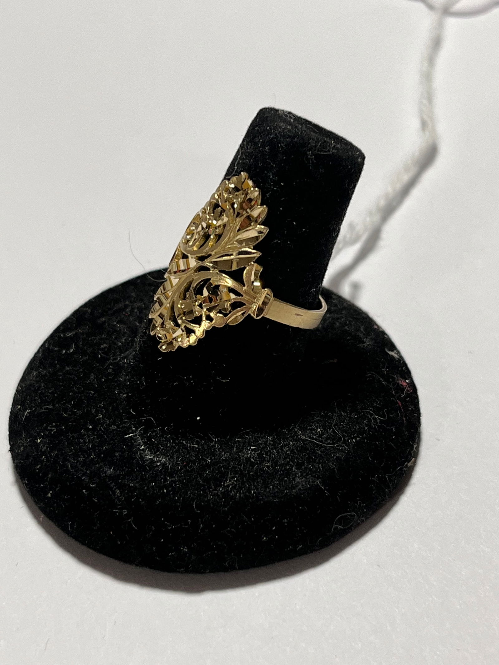 10K Gold Etched Openwork Ring - 2