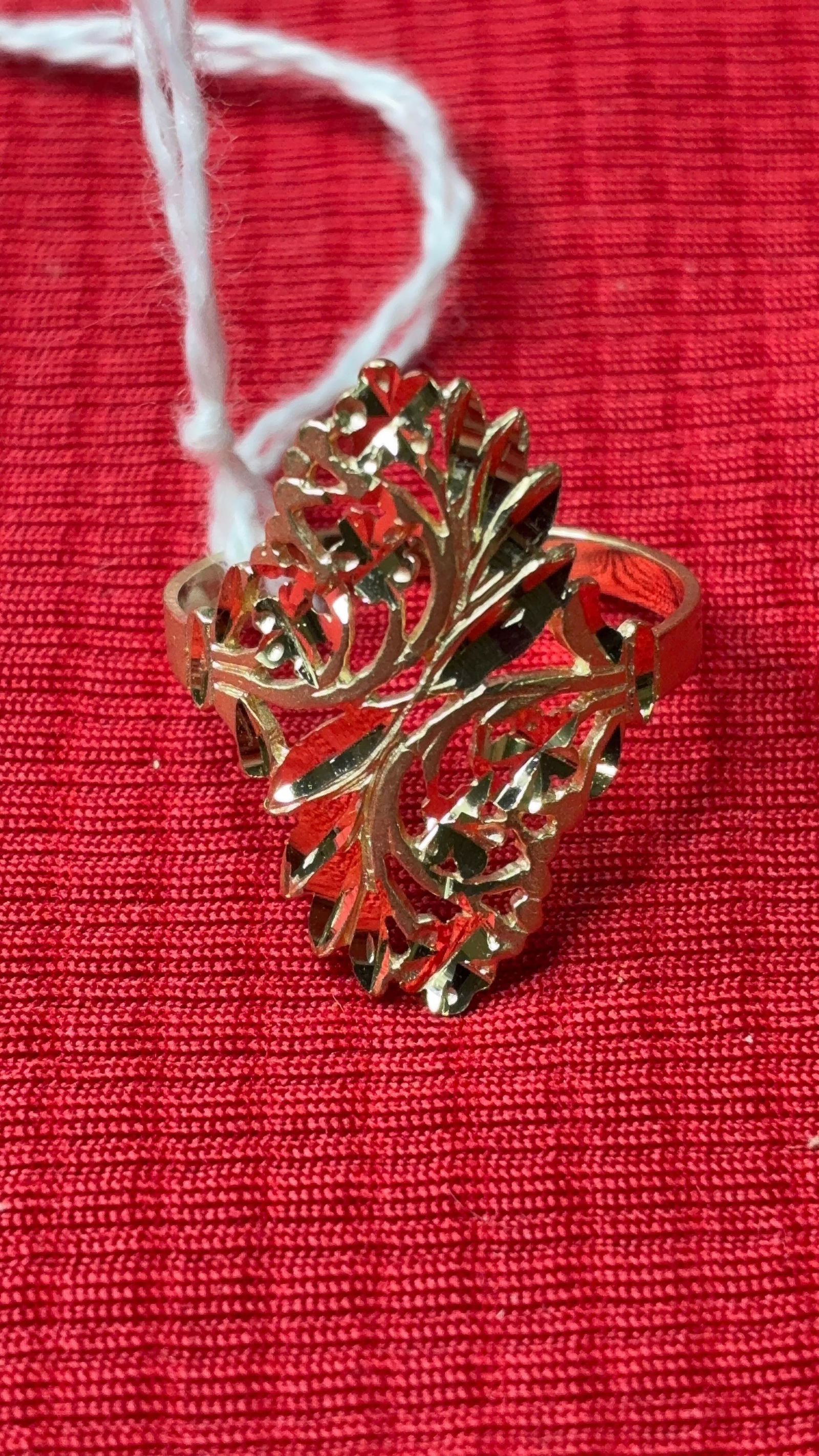 10K Gold Etched Openwork Ring - 3