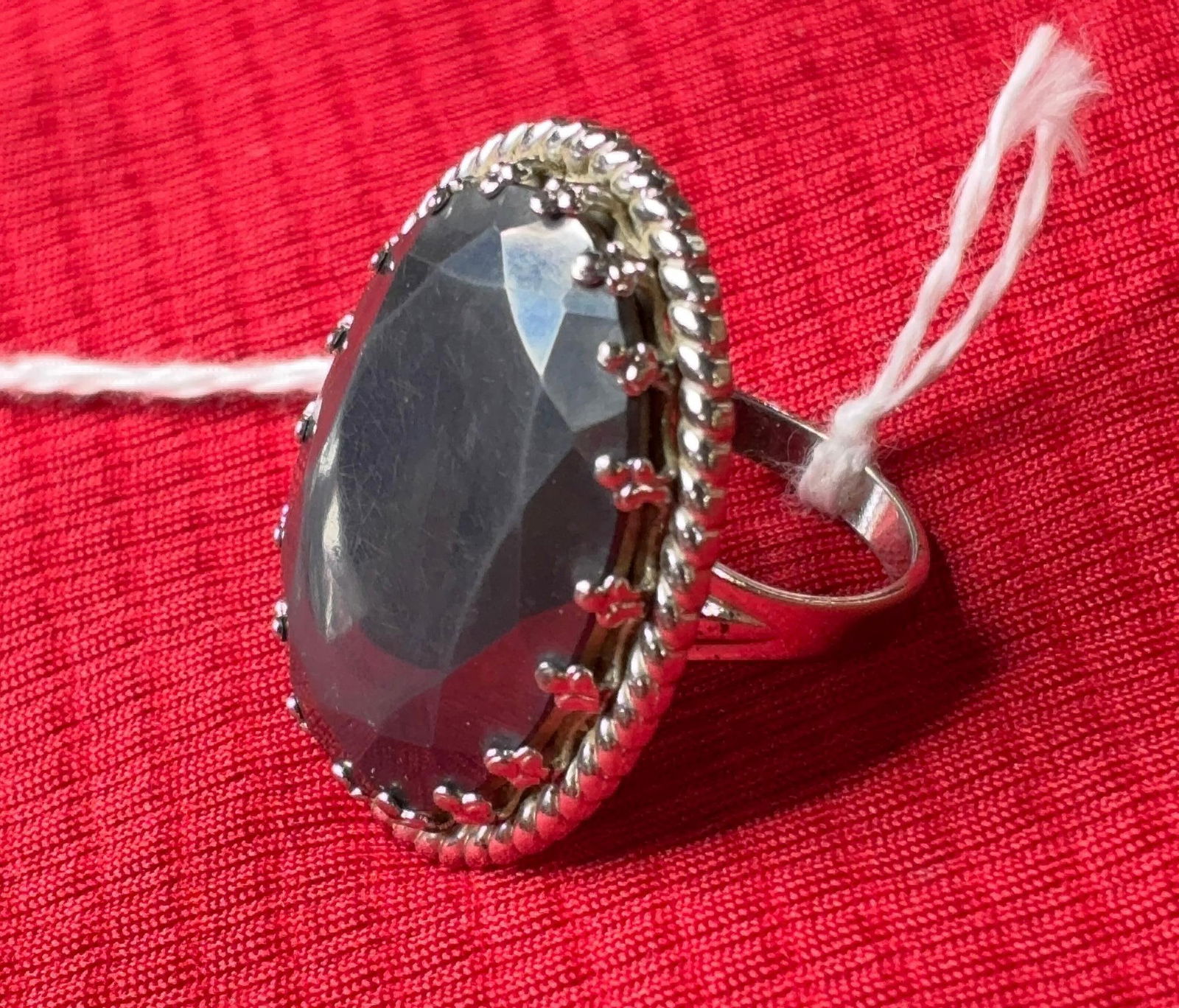 Large Hematite Sterling Silver Ring: A beautiful setting with a large center stone. Marked Sterling. Size 8
