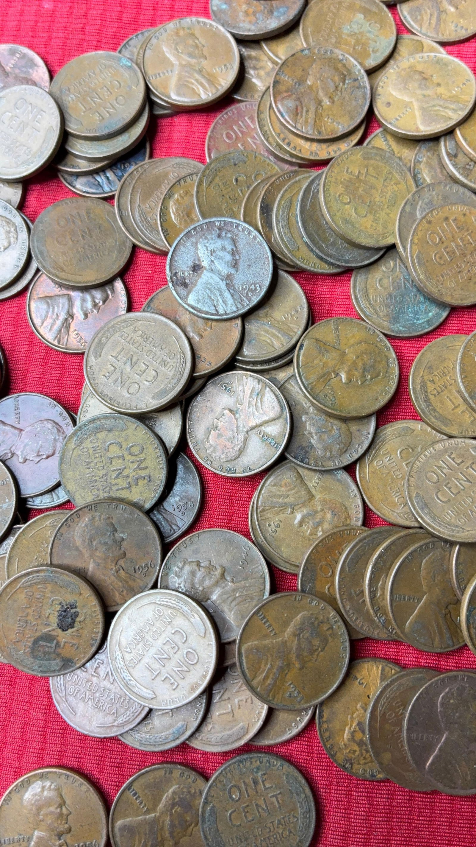 Wheat Pennies: 135 coins.