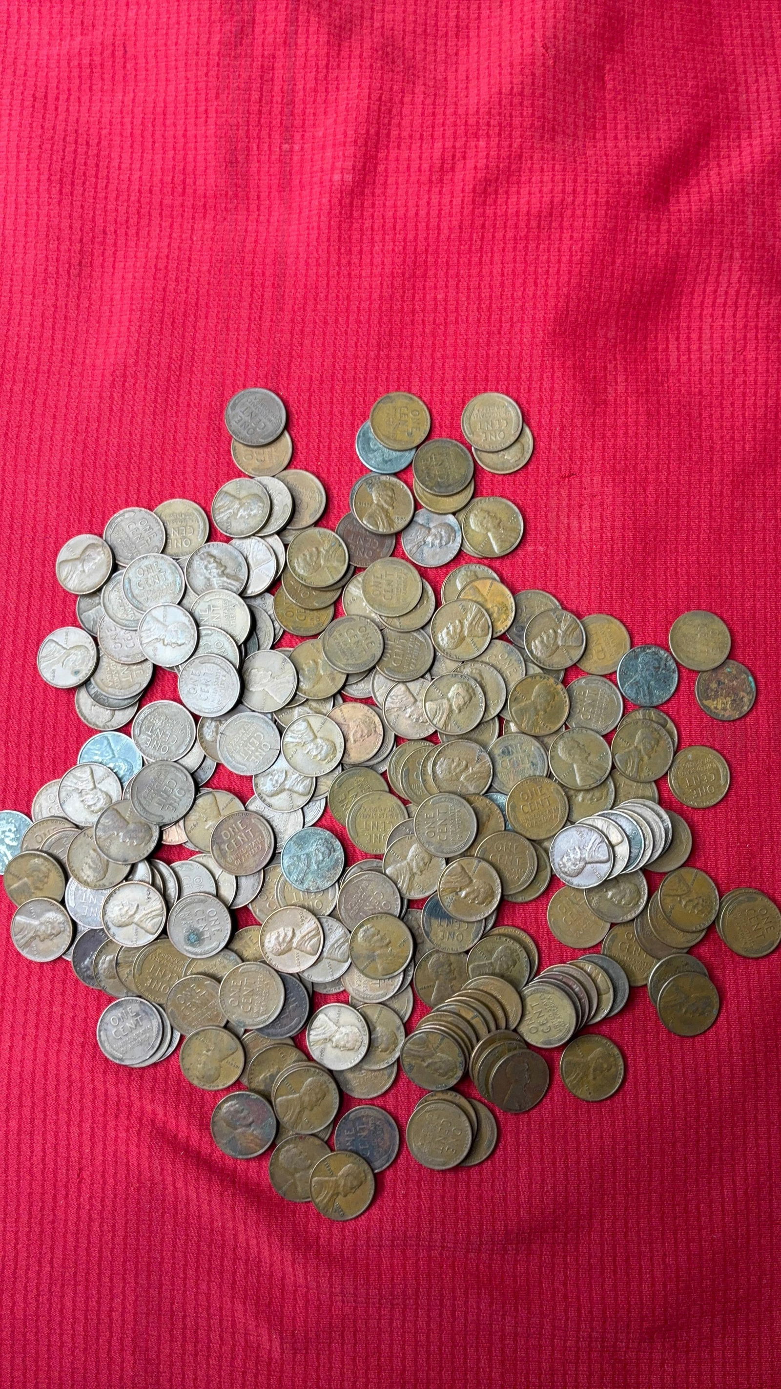 250 Unsorted Wheat Pennies - 2