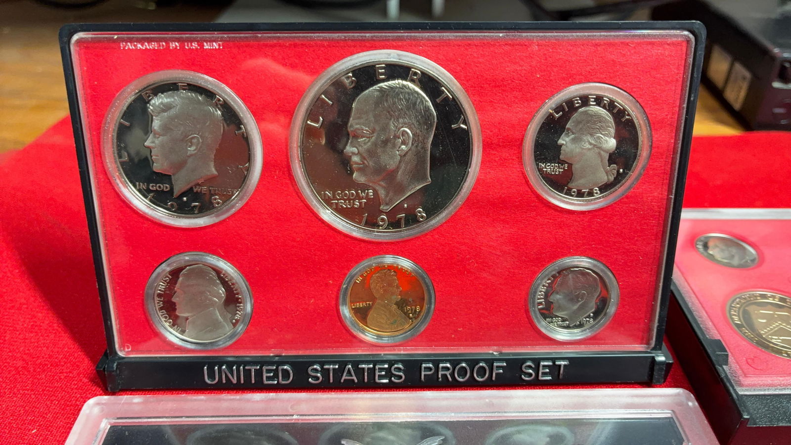 US Proof & Mint Sets - 2