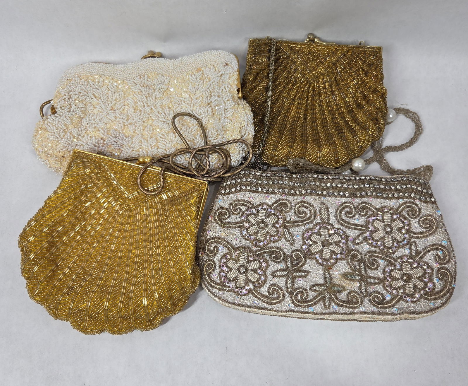 Charminer, Valerie Stevens, La Regale Hand Beaded Clutches Inc. 4 (1 of 13)