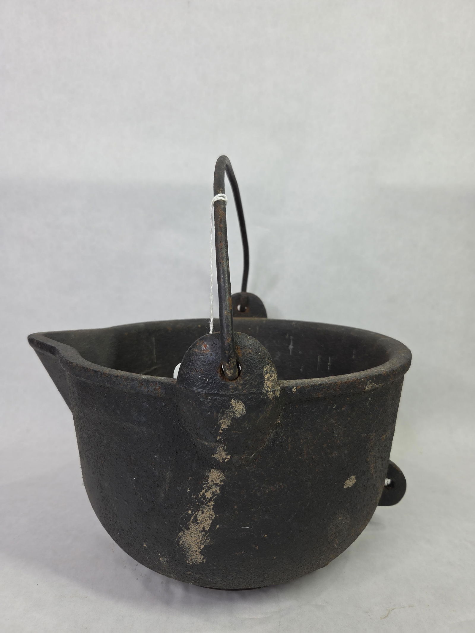 Hollands No. 10 Cast Iron Cauldron w/ Bale Handle (1 of 4)