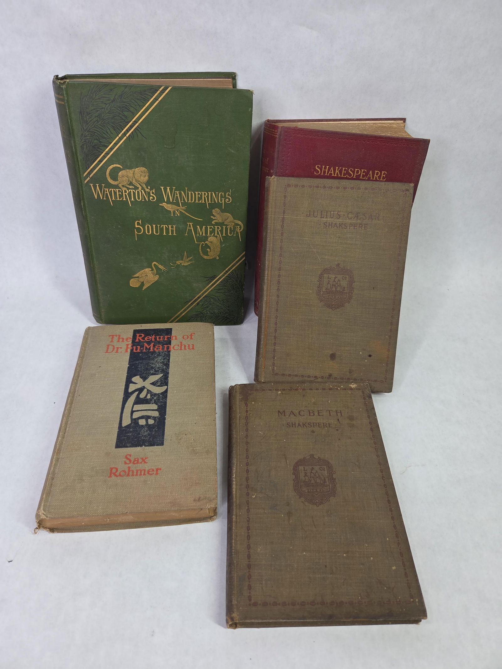 Early Readers Inc. Macbeth, Shakespere, Robin Hood, The Return of Dr. Fu Manchu (1 of 8)