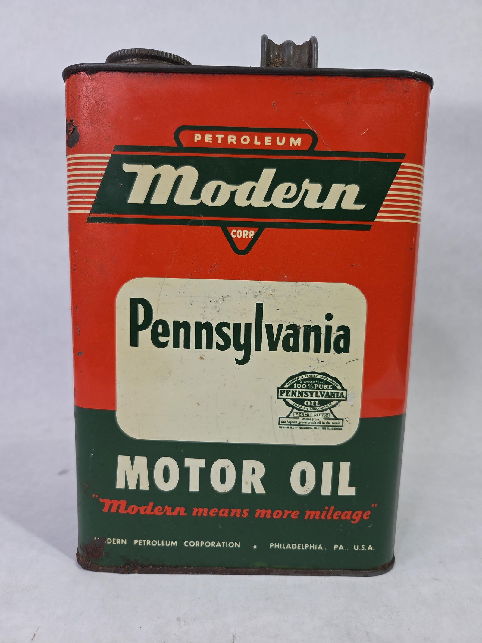 Modern Petroleum Corp. Modern Pennsylvania 1 Gal. Motor Oil Can (1 of 5)