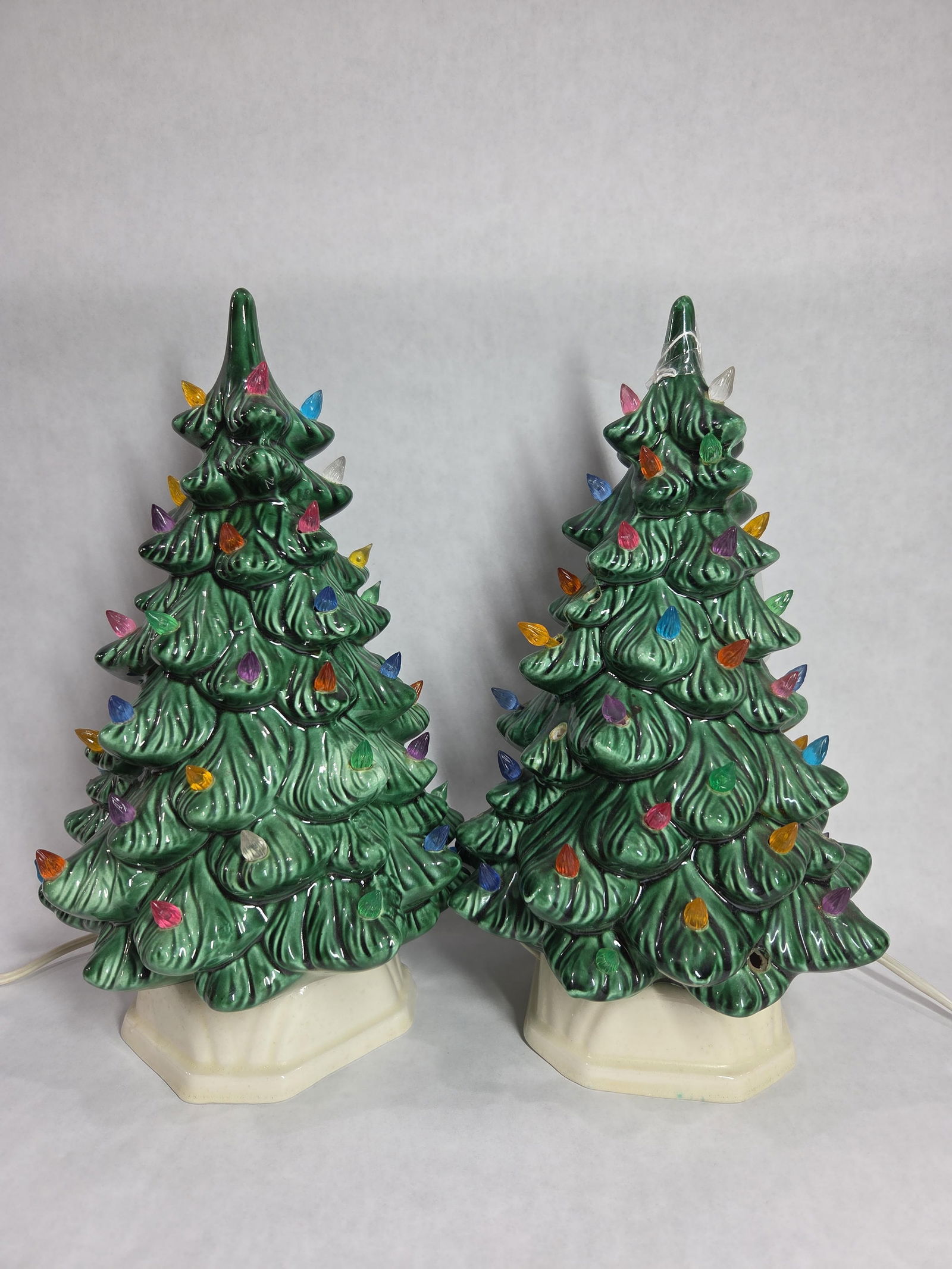 Great Mid Century Atlantic Mold Hand Painted and Fired Ceramic Lighted Christmas Tree Lot of 2 (1 of 5)