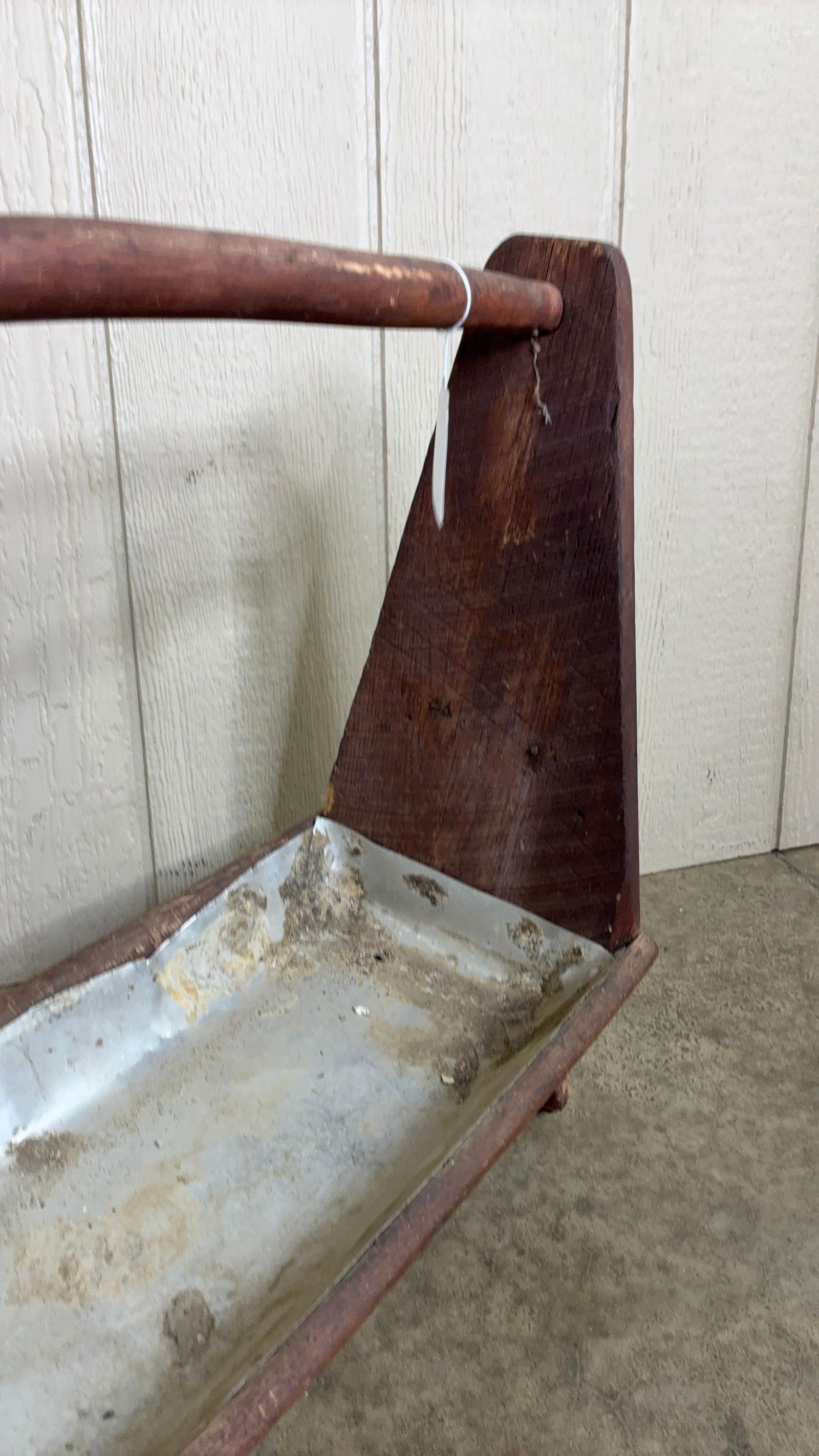 Tin Lined Primitive Tool Caddy - 6